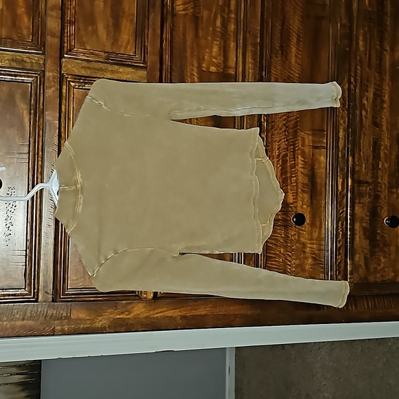 Womens sz XS Gilded Intent ribbed long sleeve shirt. Higher neck - Picture 7 of 7